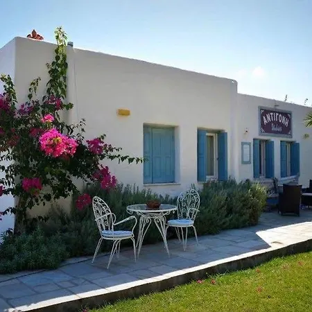 Antigoni * Skyros